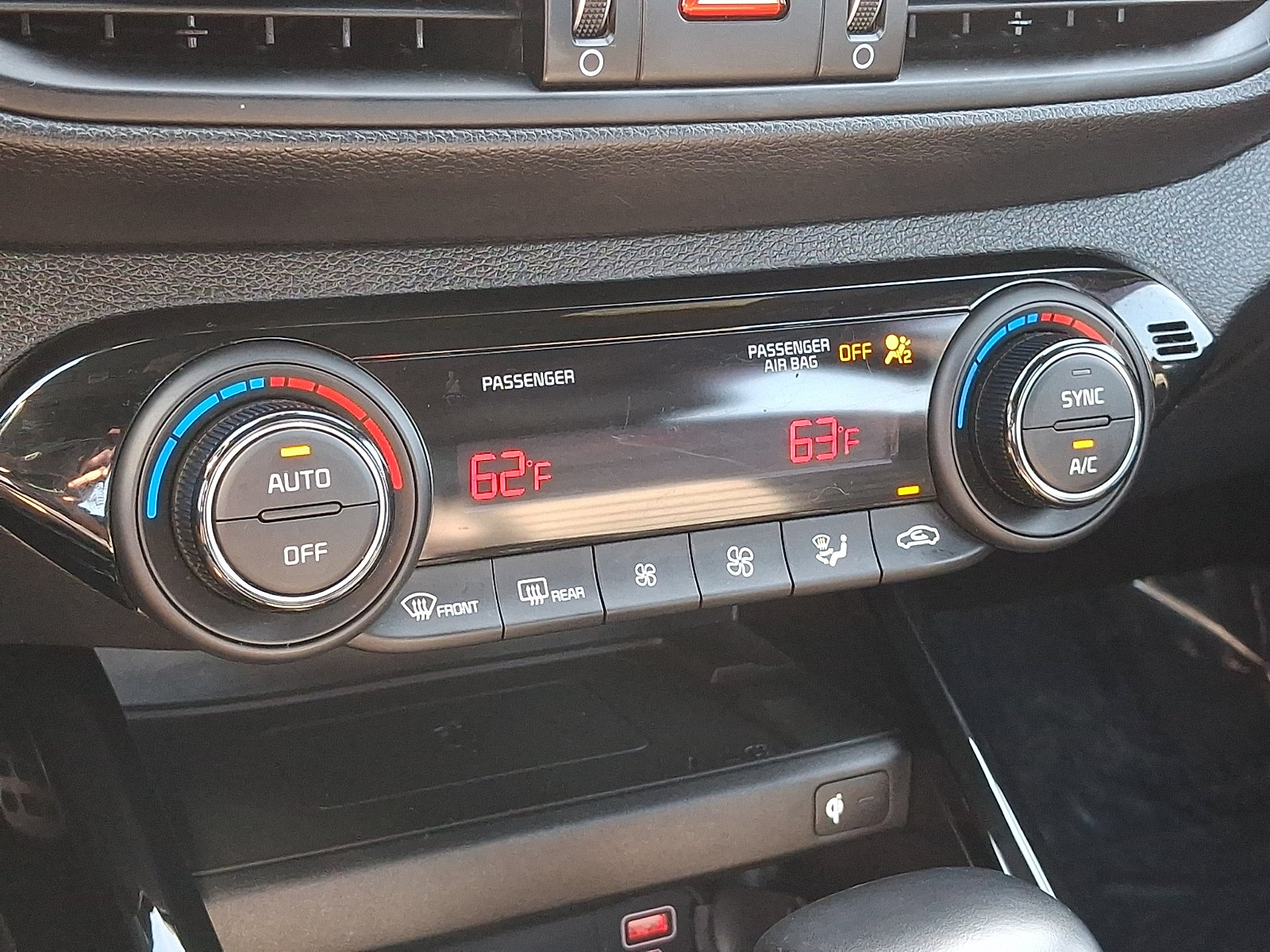 Certified 2023 Kia Forte GT w/ GT2 Package FWD image 16