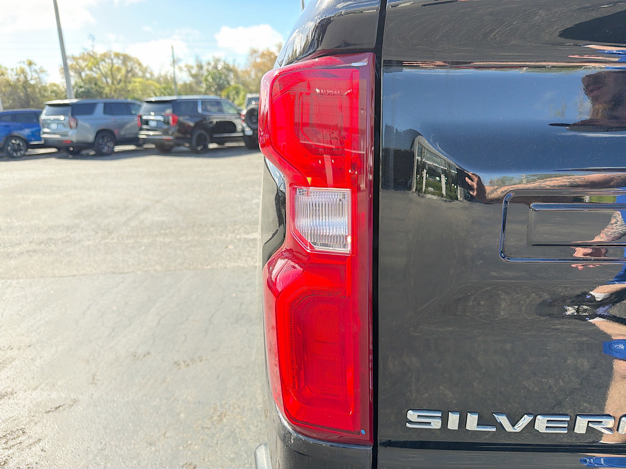 Used 2024 Chevrolet Silverado 1500 High Country image 10