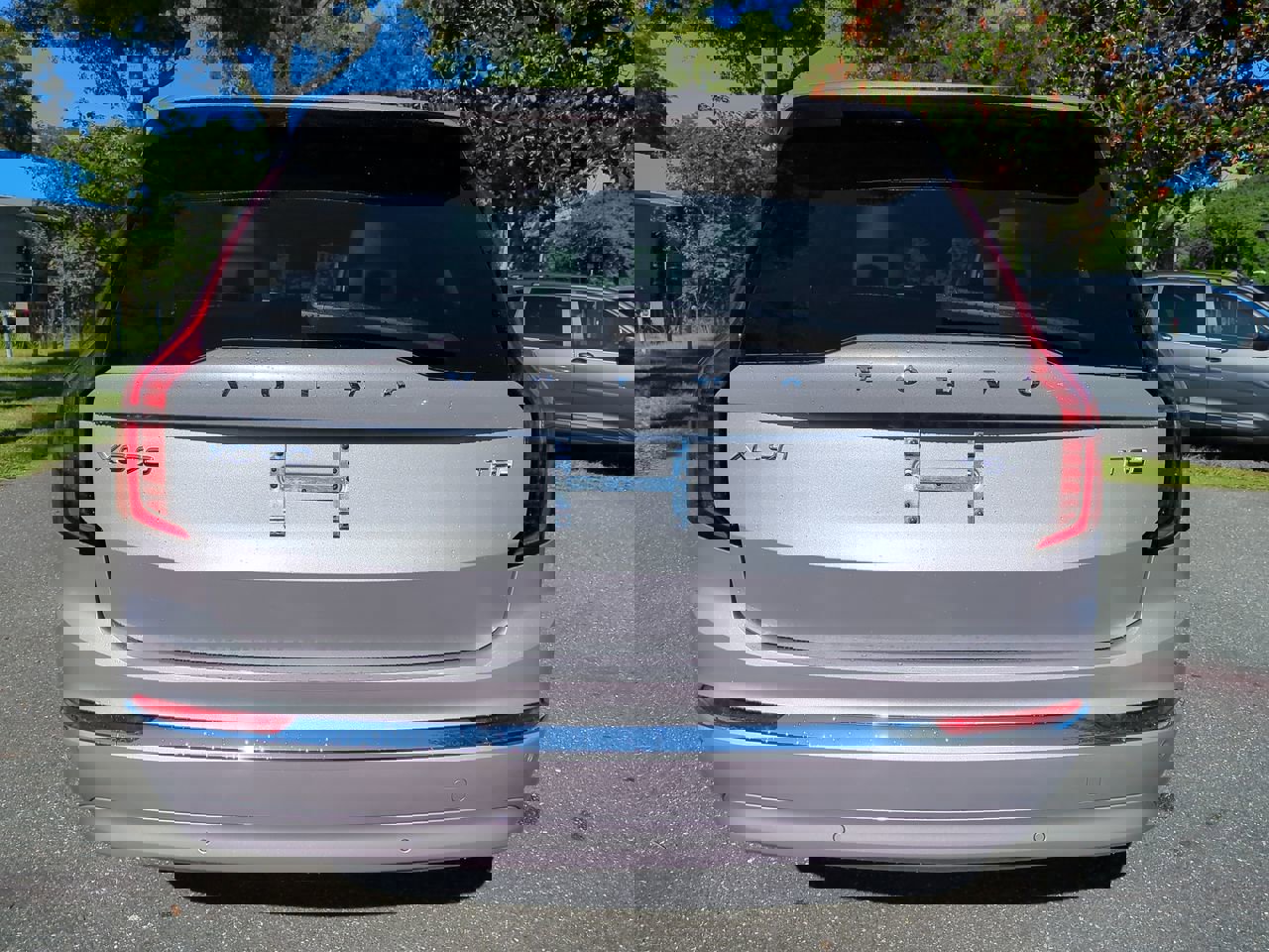 New 2026 Volvo XC90 T8 Plus image 5