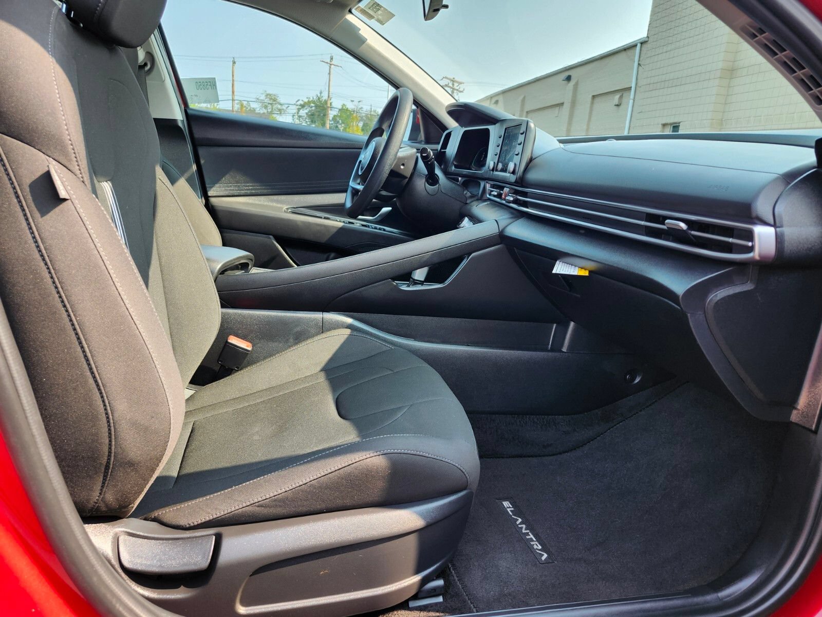 Certified 2026 Hyundai Elantra Hybrid FWD image 11
