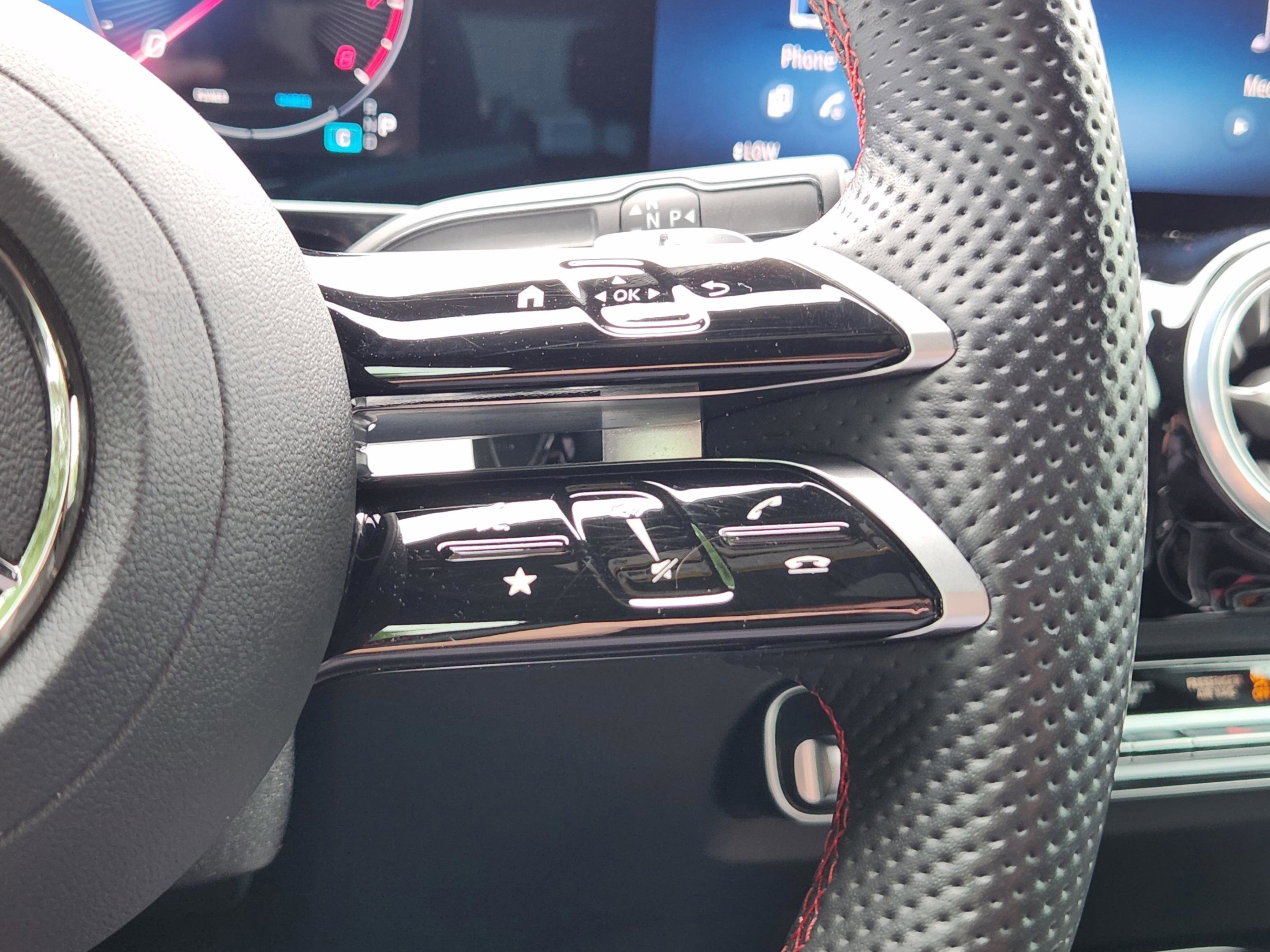 Certified 2025 Mercedes-Benz GLA 250 image 21