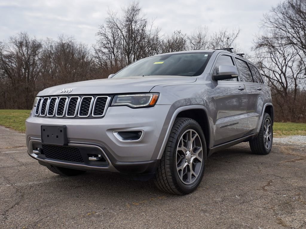 Used 2018 Jeep Grand Cherokee Limited image 6