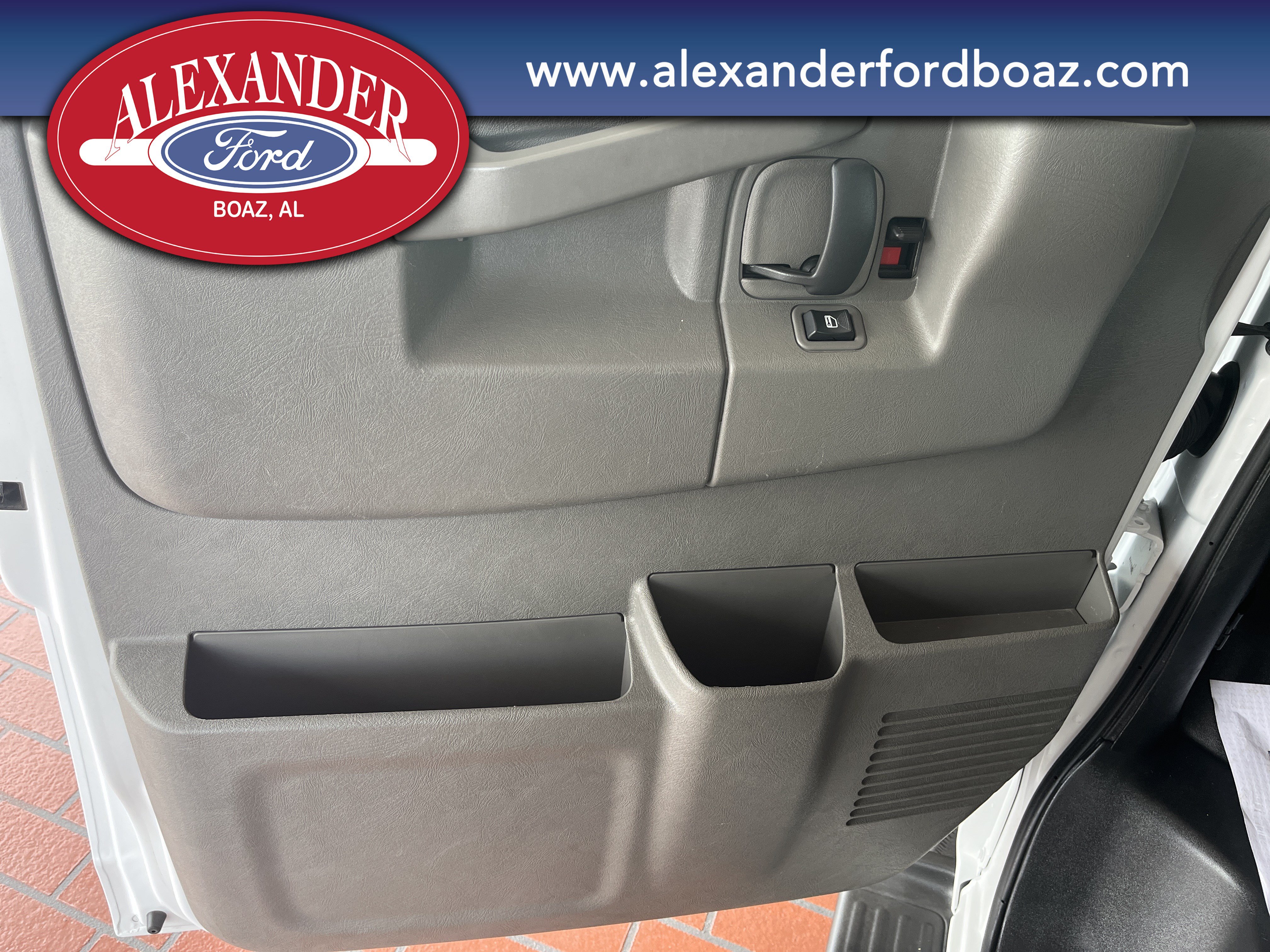 Used 2023 Chevrolet Express 3500 LS RWD image 10