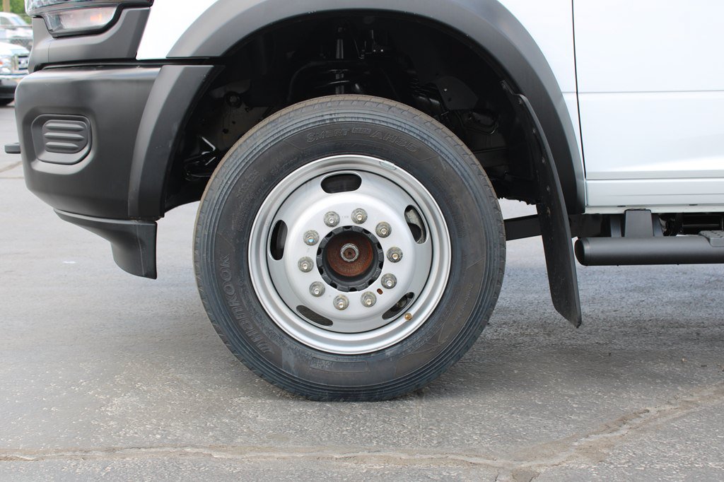 Used 2024 RAM 5500 Tradesman AWD/4WD image 34