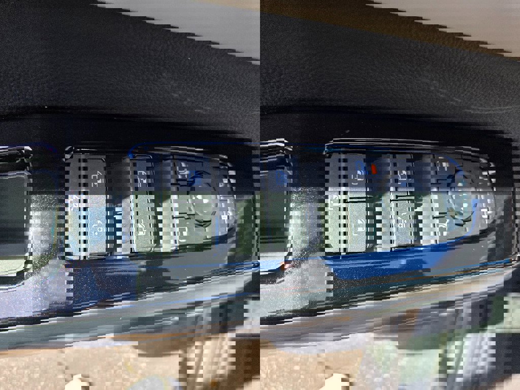 New 2026 Nissan Pathfinder SL image 12