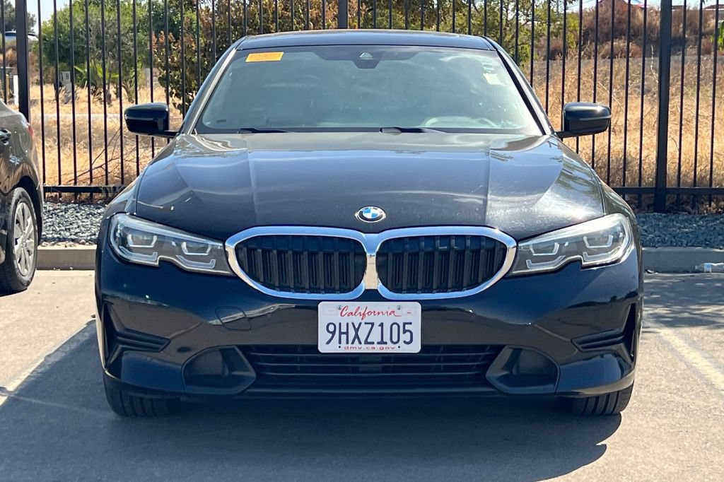 Used 2020 BMW 330i Sedan w/ Convenience Package RWD image 3