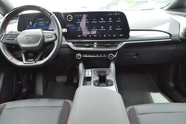 Used 2024 Chevrolet Equinox EV RS FWD image 17