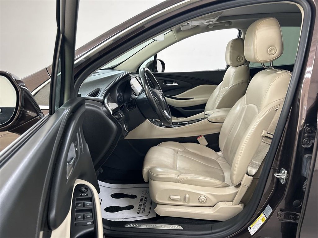 Used 2020 Buick Envision Premium w/ Driver Confidence Package image 11