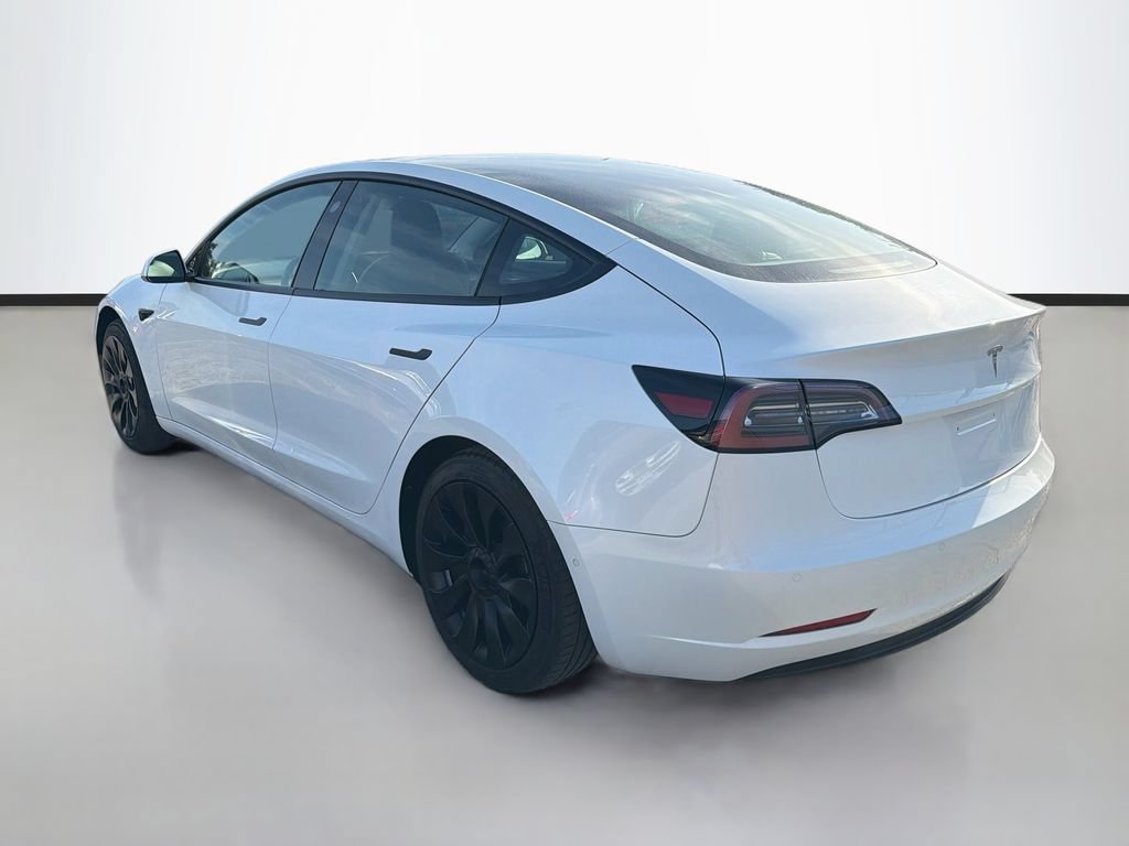Used 2022 Tesla Model 3 Standard Range RWD image 5