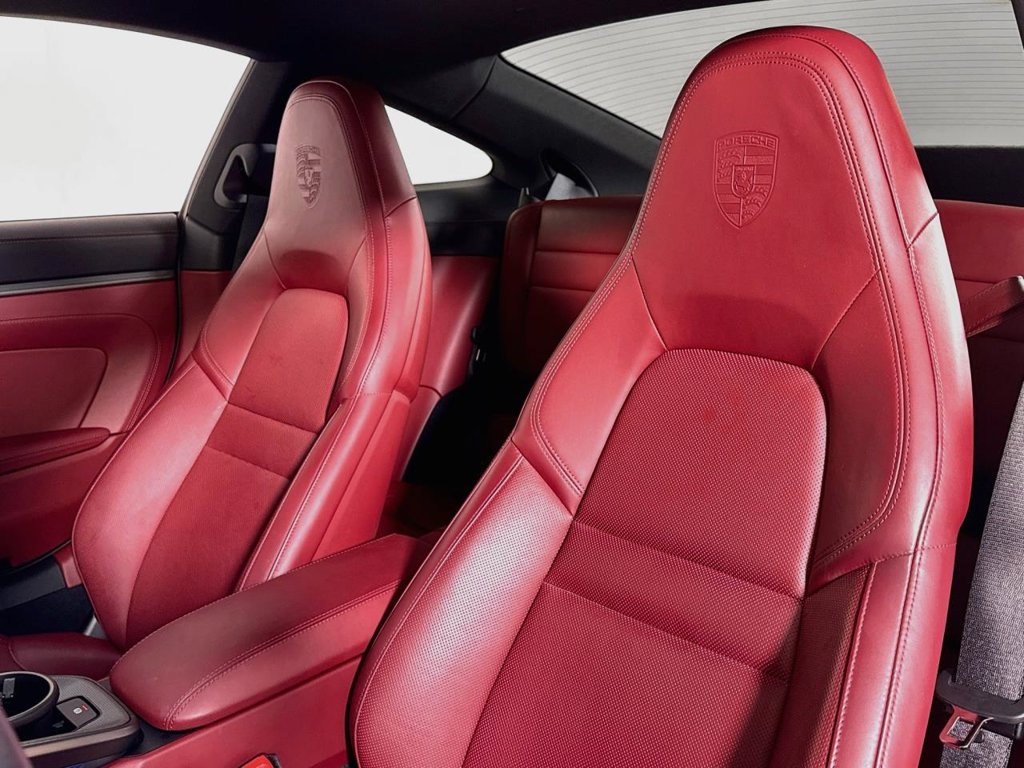 Certified 2024 Porsche 911 Carrera RWD image 5