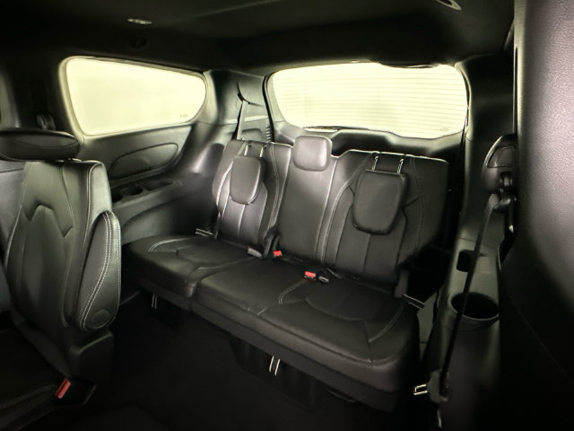 New 2027 Chrysler Pacifica Select FWD image 22