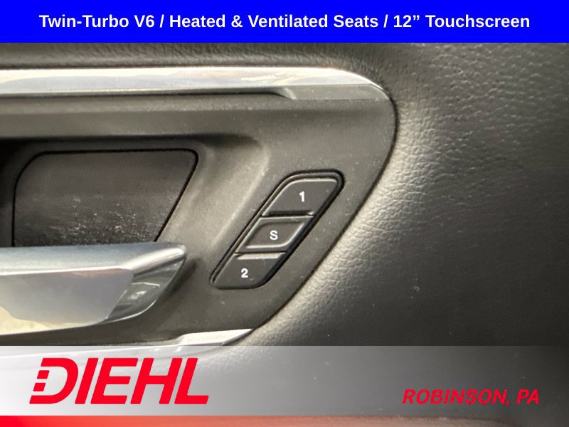 Used 2025 RAM 1500 Laramie AWD/4WD image 23