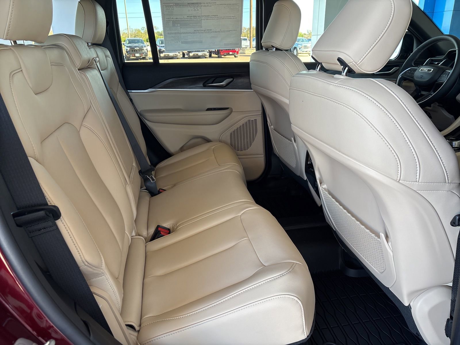 New 2025 Jeep Grand Cherokee Limited image 15