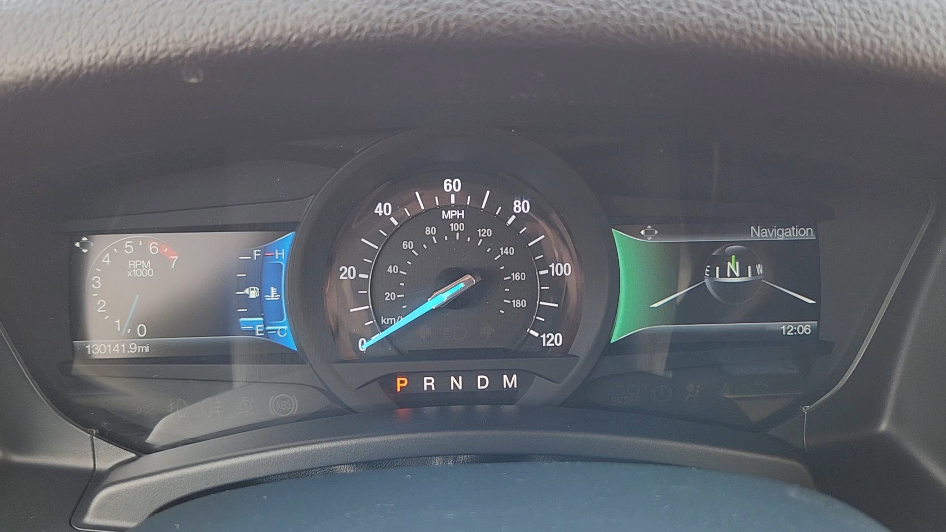 Used 2017 Ford Expedition XLT w/ Equipment Group 202A AWD/4WD image 10