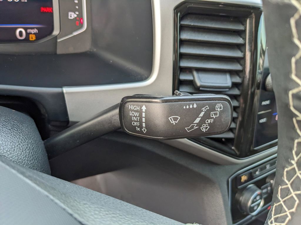 Certified 2023 Volkswagen Atlas SE image 31