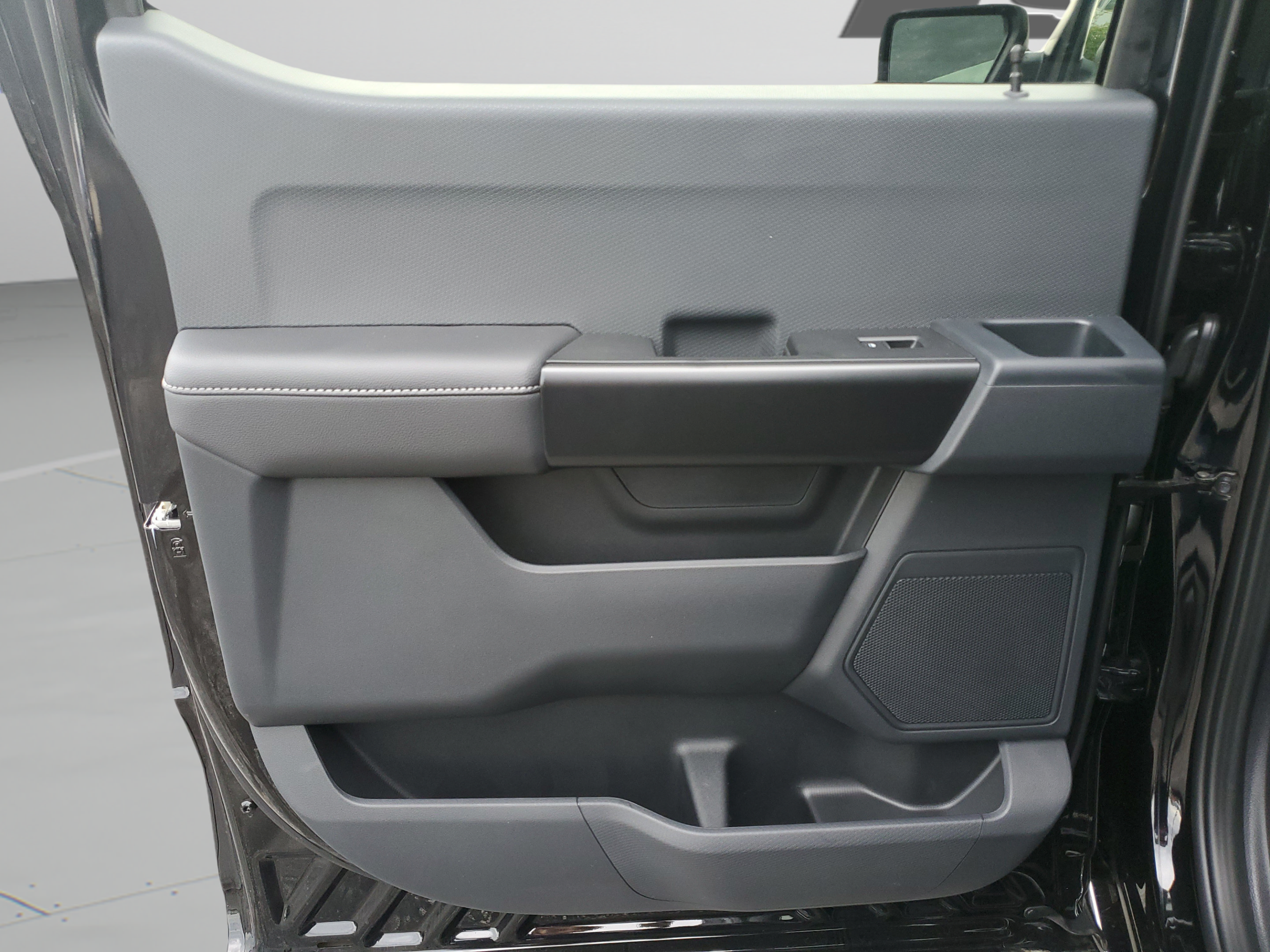 New 2026 Ford F150 STX w/ F-150 LOBO Package AWD/4WD image 9