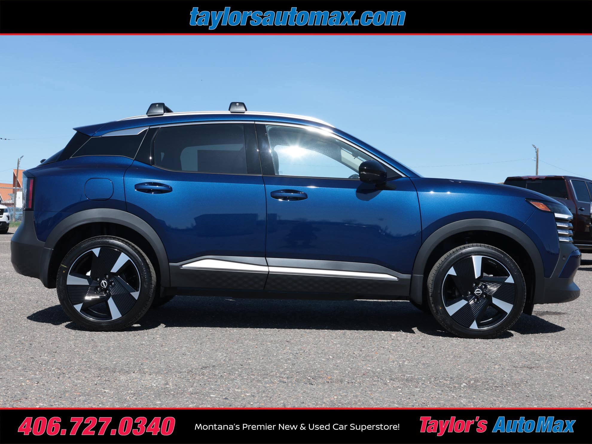 New 2026 Nissan Kicks SR w/ Cold Weather Package FWD image 3
