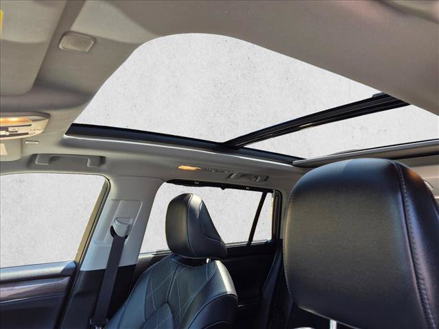 Used 2023 Toyota Highlander Platinum FWD image 15