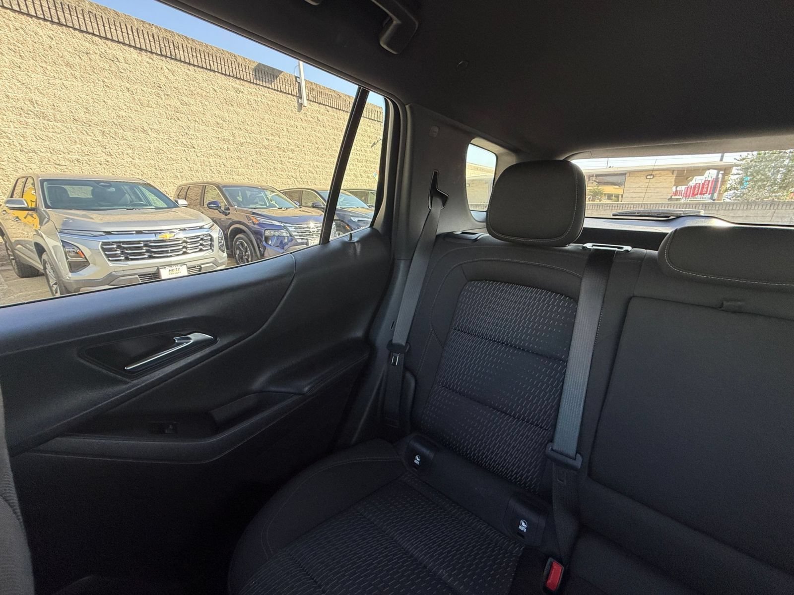 Used 2025 Chevrolet Equinox LT AWD/4WD image 40