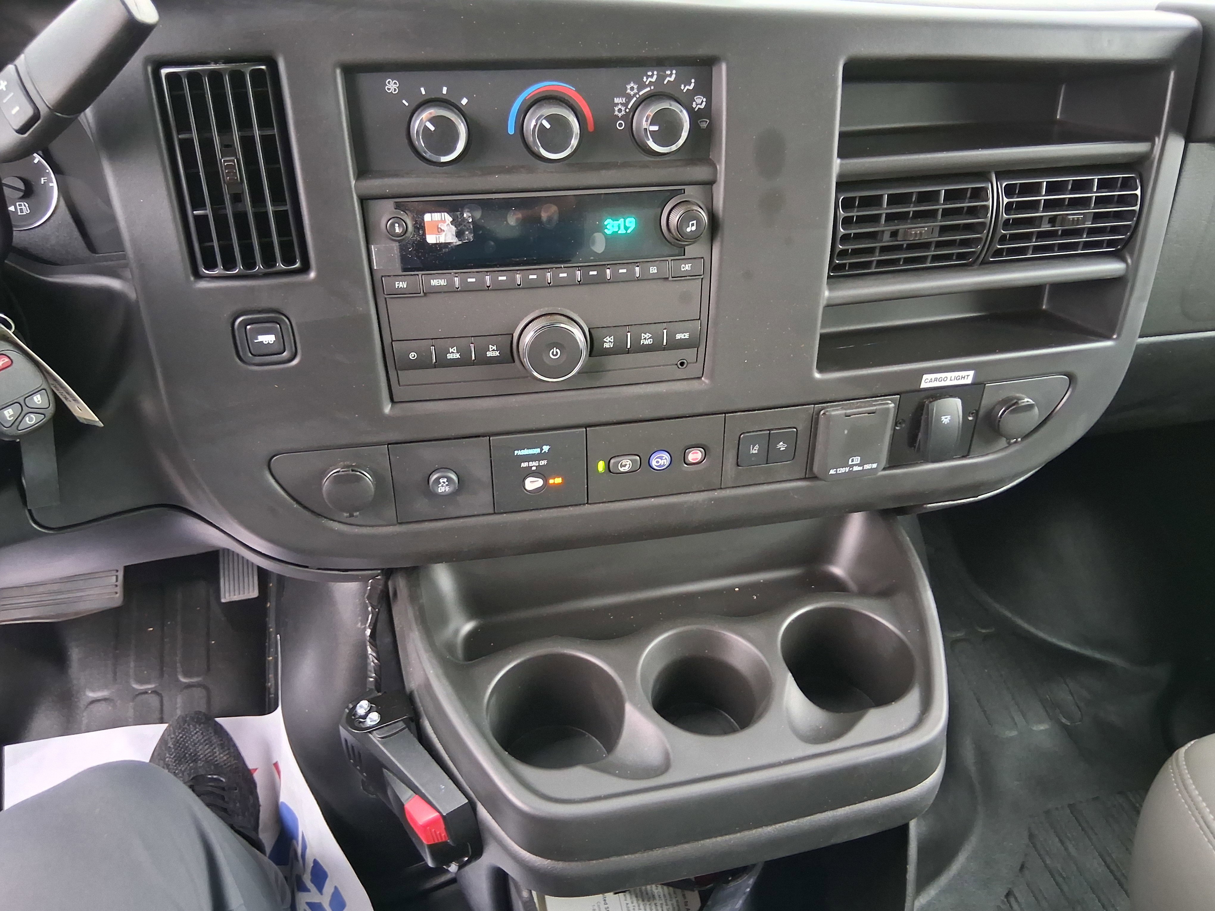 New 2025 GMC Savana 3500 w/ Power Convenience Package image 25