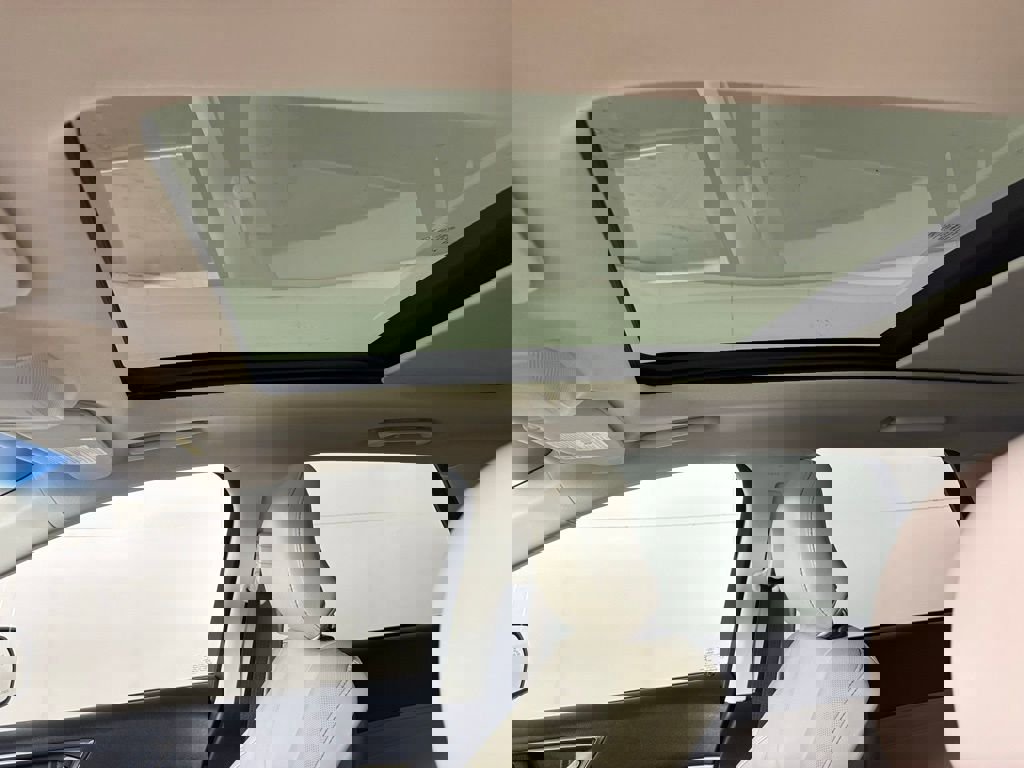 Used 2017 Ford Edge Titanium w/ Equipment Group 301A image 34