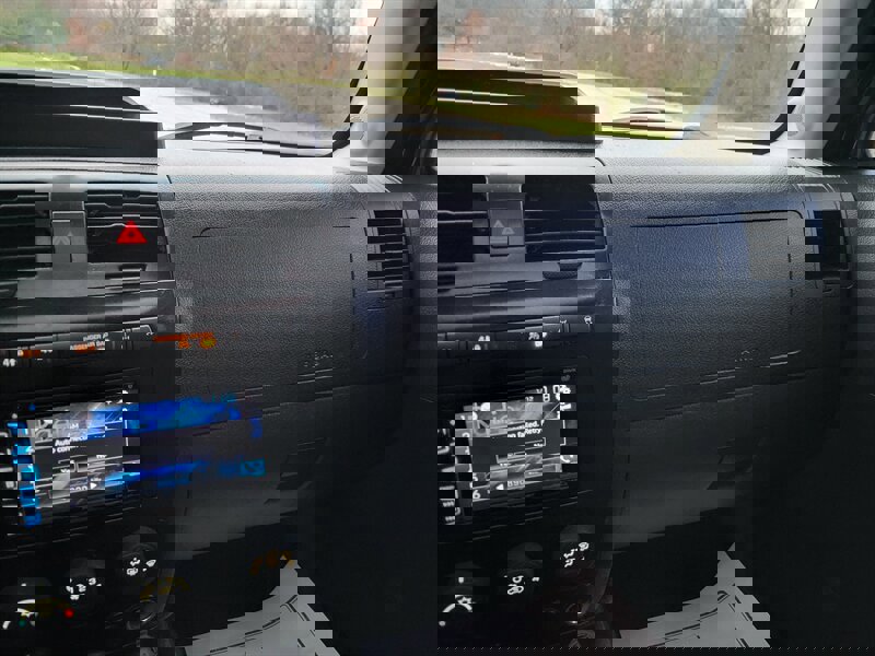 Used 2006 HUMMER H3 image 18