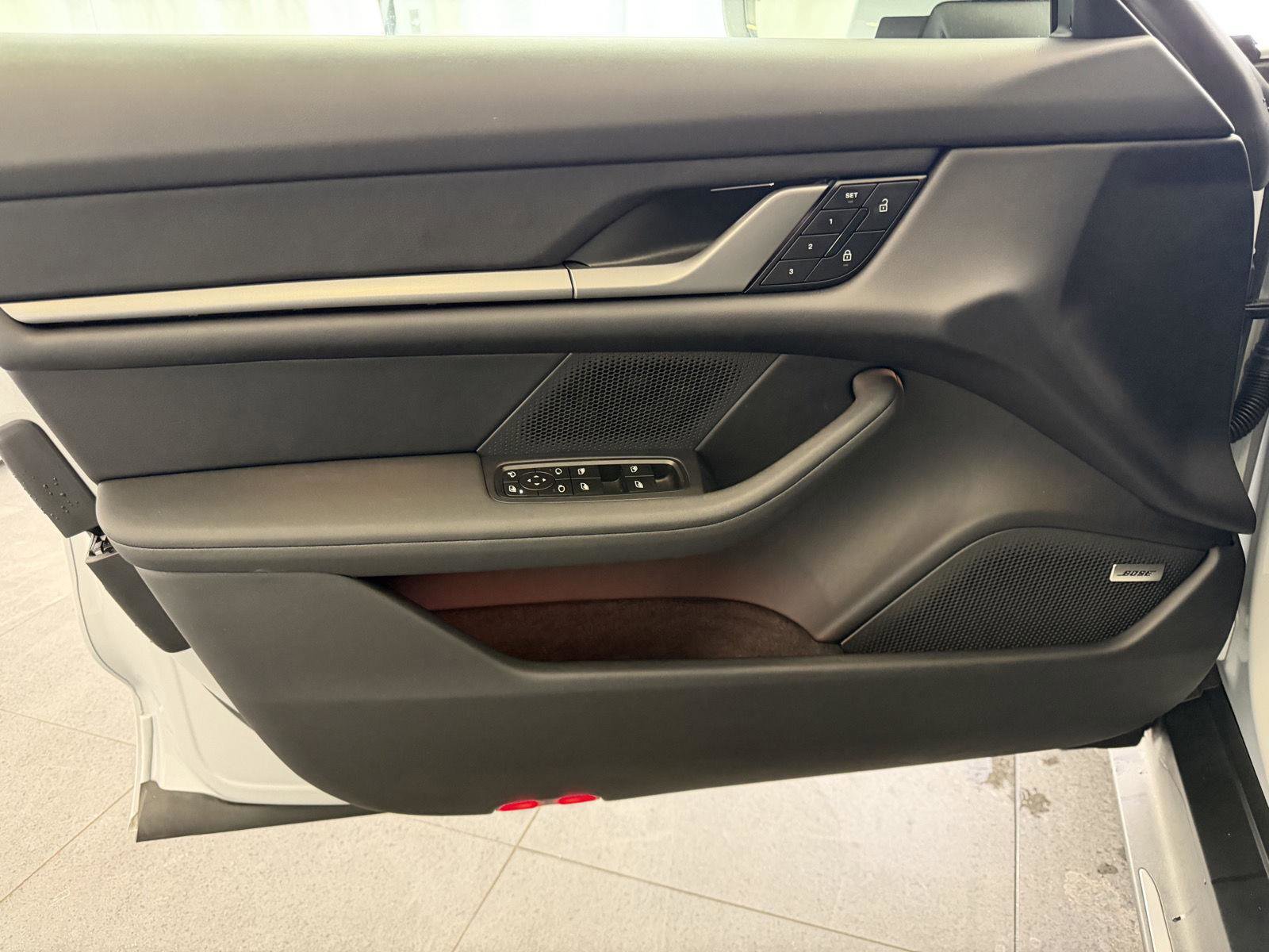 Certified 2025 Porsche Taycan image 15