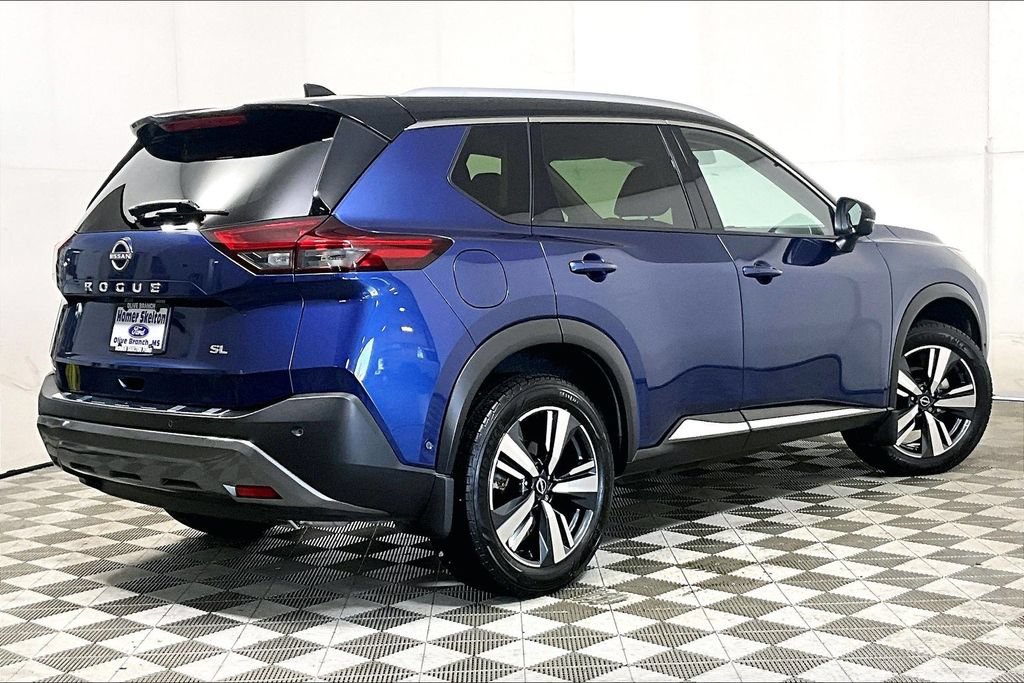 Used 2023 Nissan Rogue SL w/ SL Premium Package FWD image 12