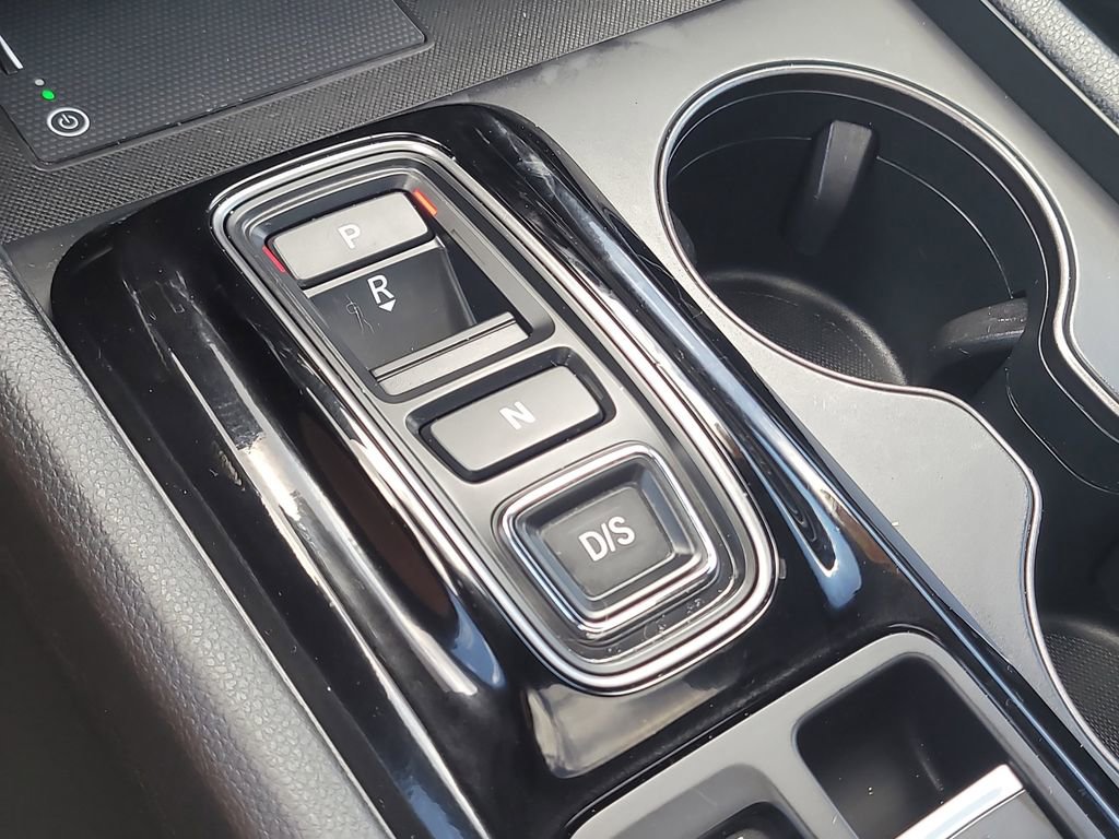 Used 2025 Honda Pilot TrailSport image 27