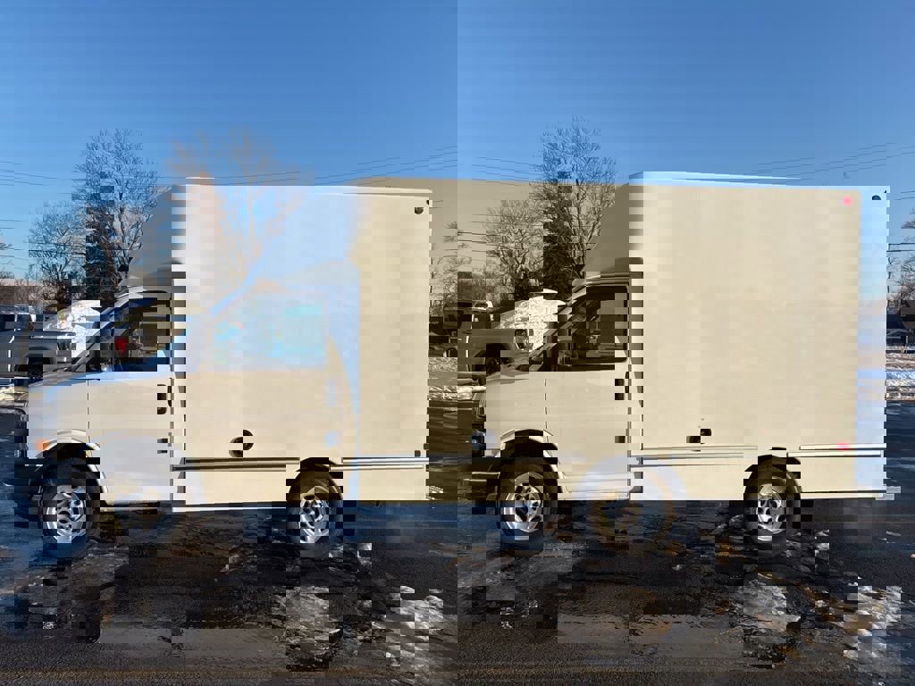 New 2025 GMC Savana 3500 w/ Power Convenience Package image 4