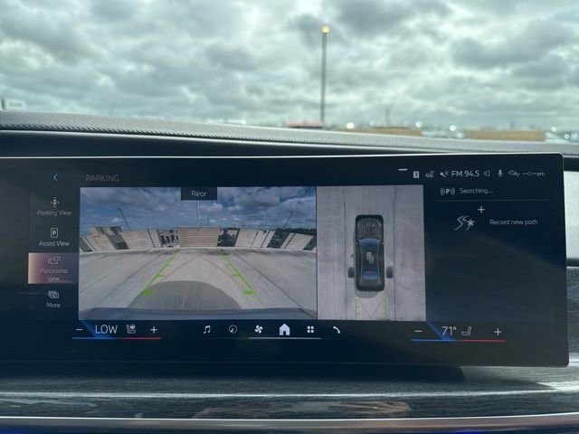 Used 2023 BMW 760i xDrive image 20