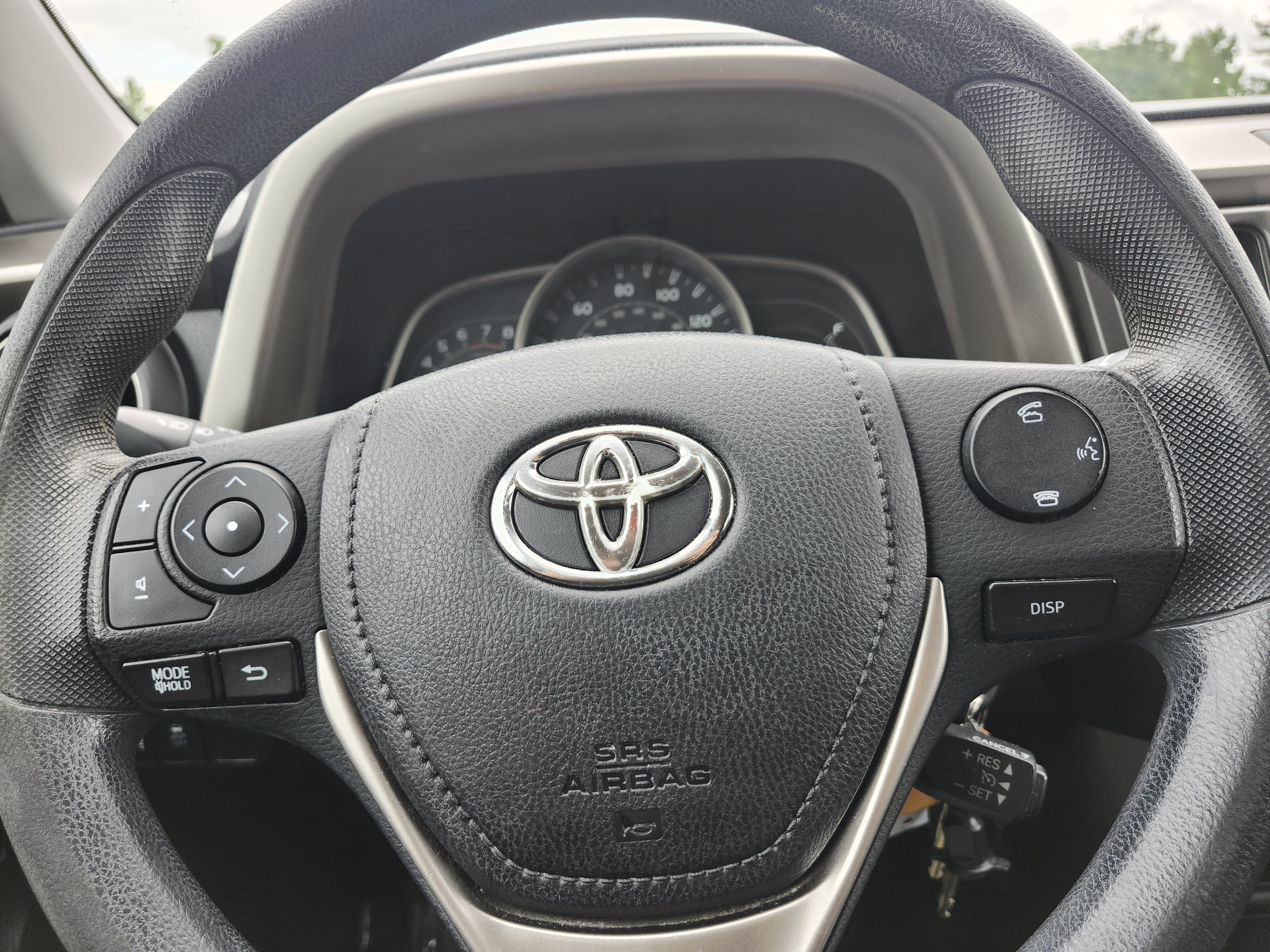 Used 2015 Toyota RAV4 LE FWD image 25
