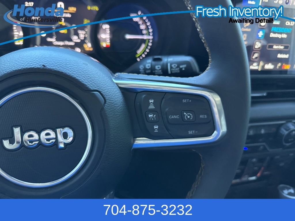 Used 2024 Jeep Wrangler Unlimited Sahara image 21