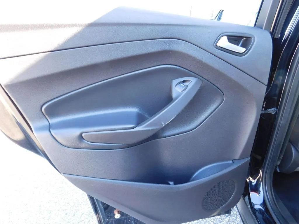 Used 2018 Ford Escape SEL image 10