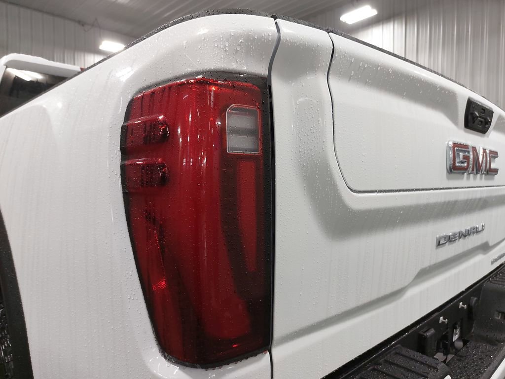 New 2026 GMC Sierra 2500 Denali w/ Denali Reserve Package image 34
