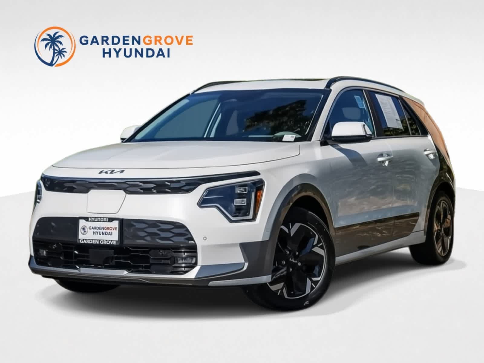 Used 2024 Kia Niro Wave w/ Wave Preserve Package FWD video 1