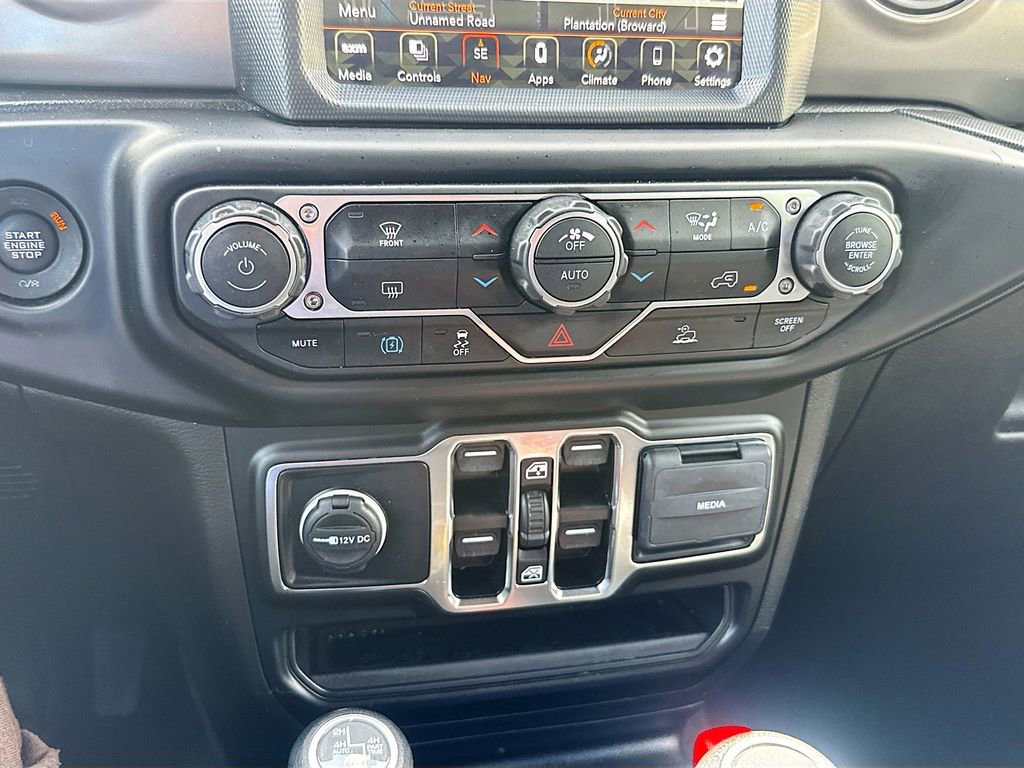 Used 2023 Jeep Wrangler Unlimited w/ 8.4" Radio Group image 17