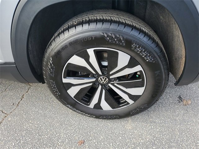 Used 2025 Volkswagen Atlas Cross Sport SE image 8