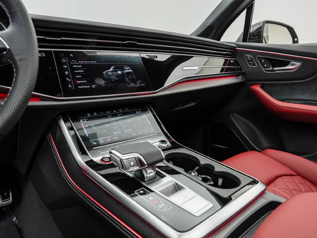 New 2026 Audi SQ7 Prestige AWD/4WD image 18