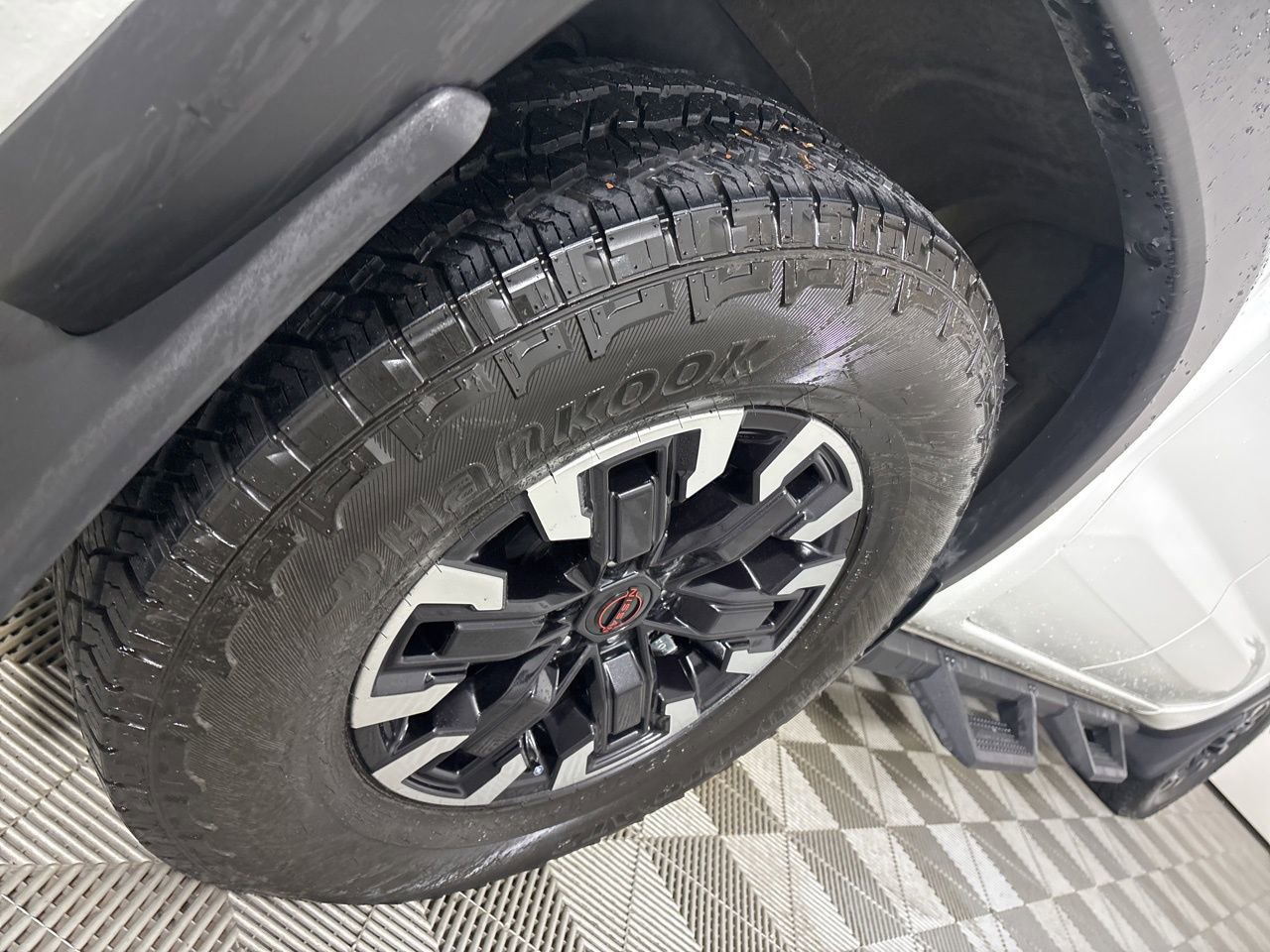 Used 2024 Nissan Frontier Pro-X w/ Technology Package image 35