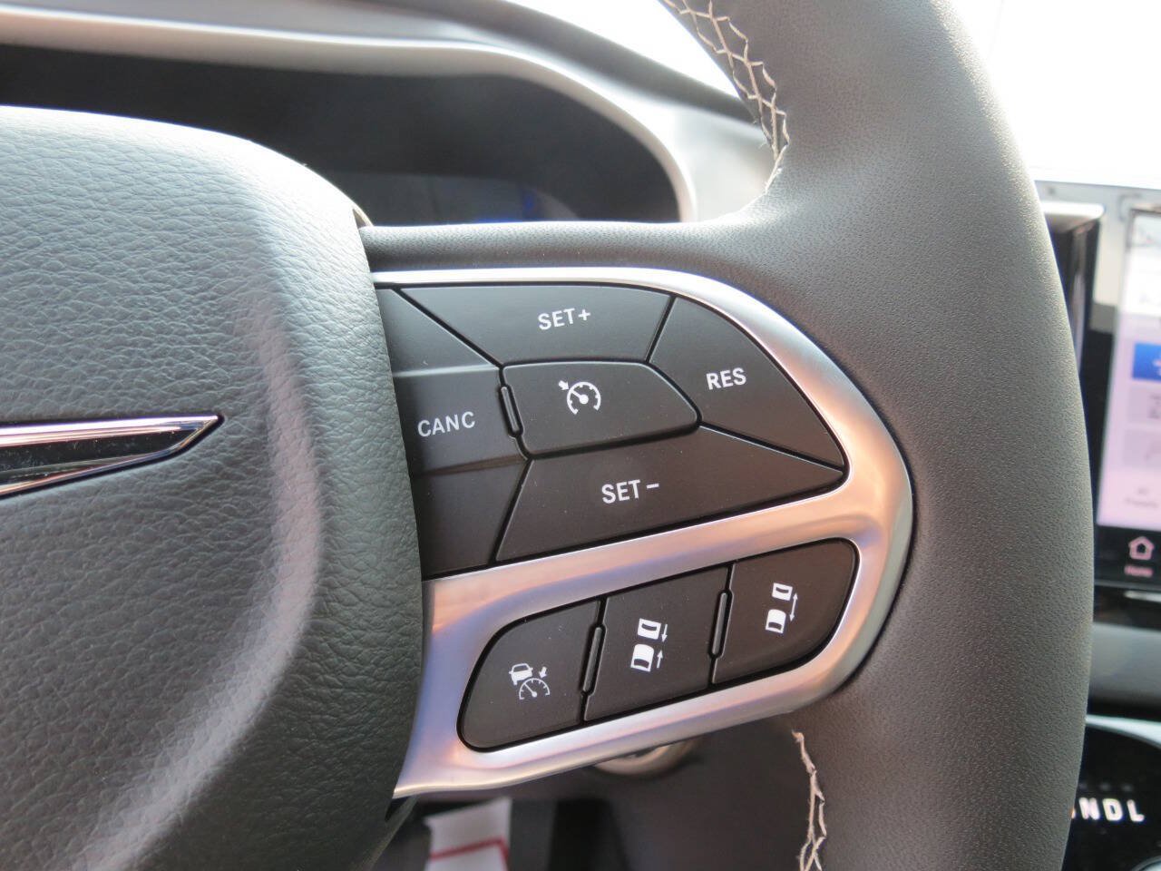 New 2026 Chrysler Voyager LX FWD image 14