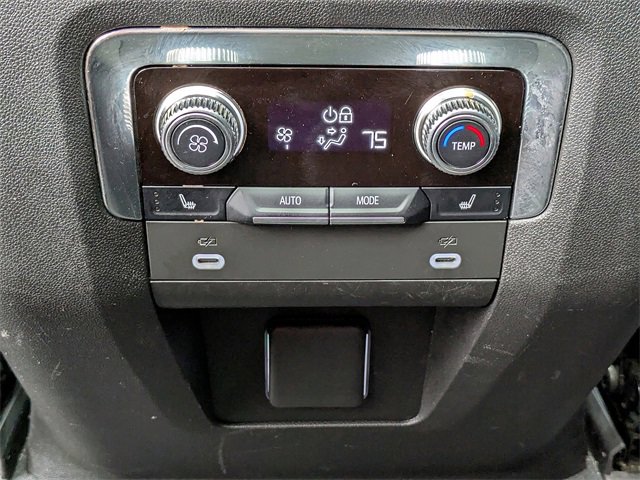 Used 2023 GMC Yukon XL AT4 w/ AT4 Premium Package image 15