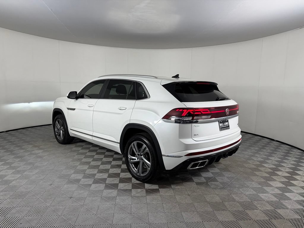 Used 2024 Volkswagen Atlas Cross Sport SEL R-Line AWD/4WD image 9