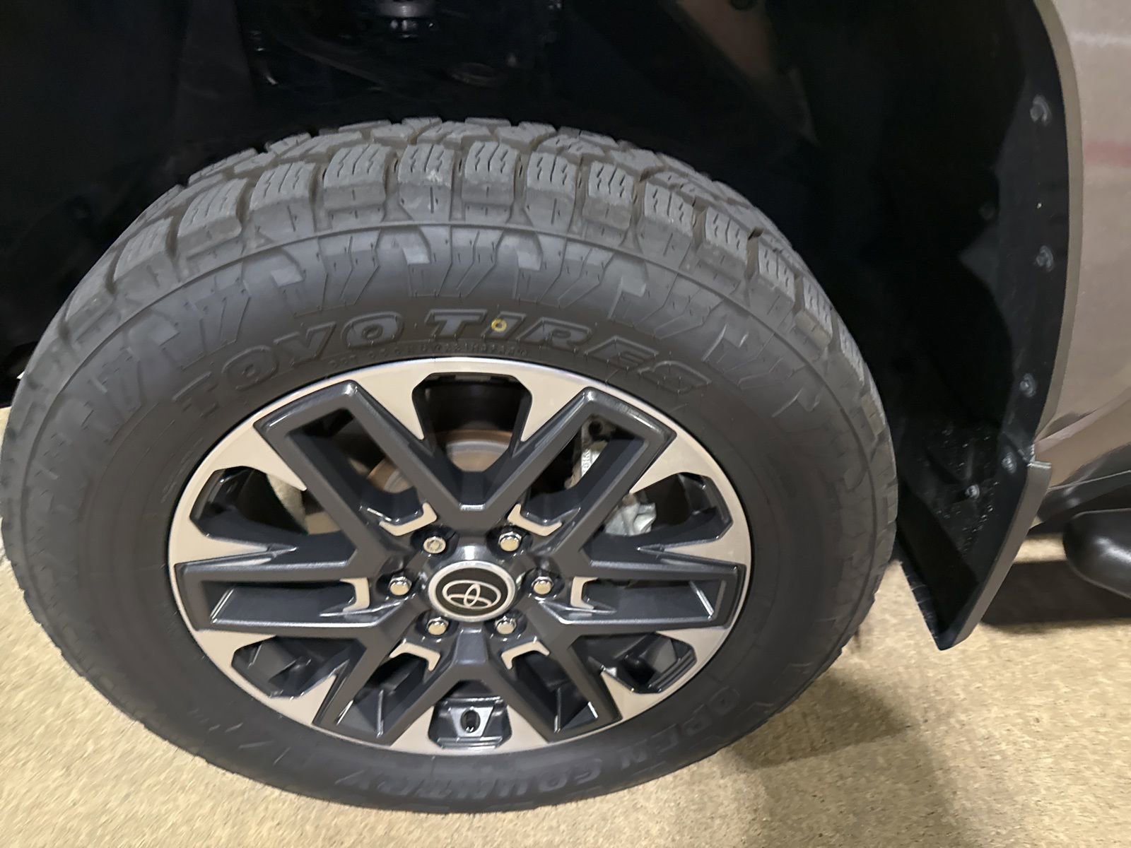 Used 2024 Toyota Tundra Limited w/ Power Package image 10