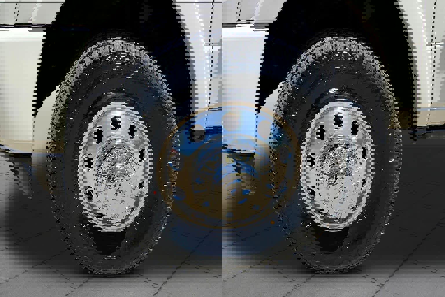 Used 2022 RAM 3500 Laramie image 10