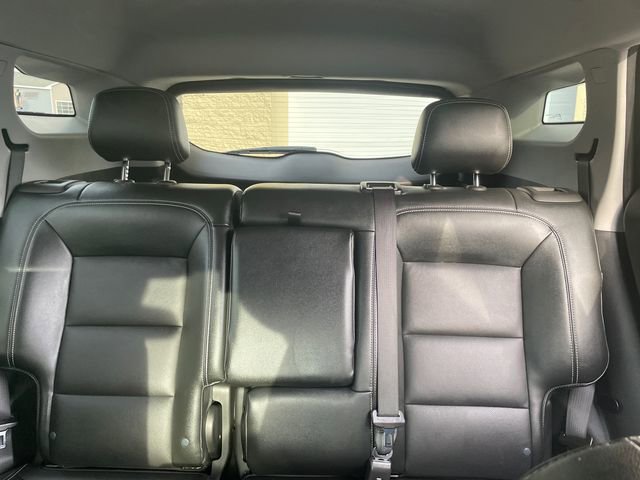 Used 2024 GMC Terrain SLT image 40