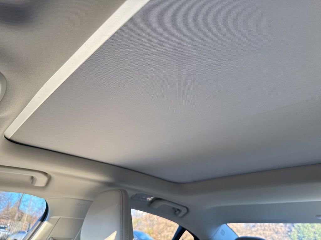 Used 2024 Volvo S60 B5 Plus w/ Climate Package image 34