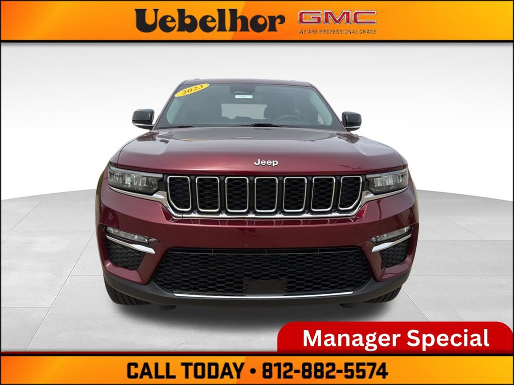 Used 2023 Jeep Grand Cherokee Limited w/ Trailer Tow Prep Group (B) AWD/4WD image 12