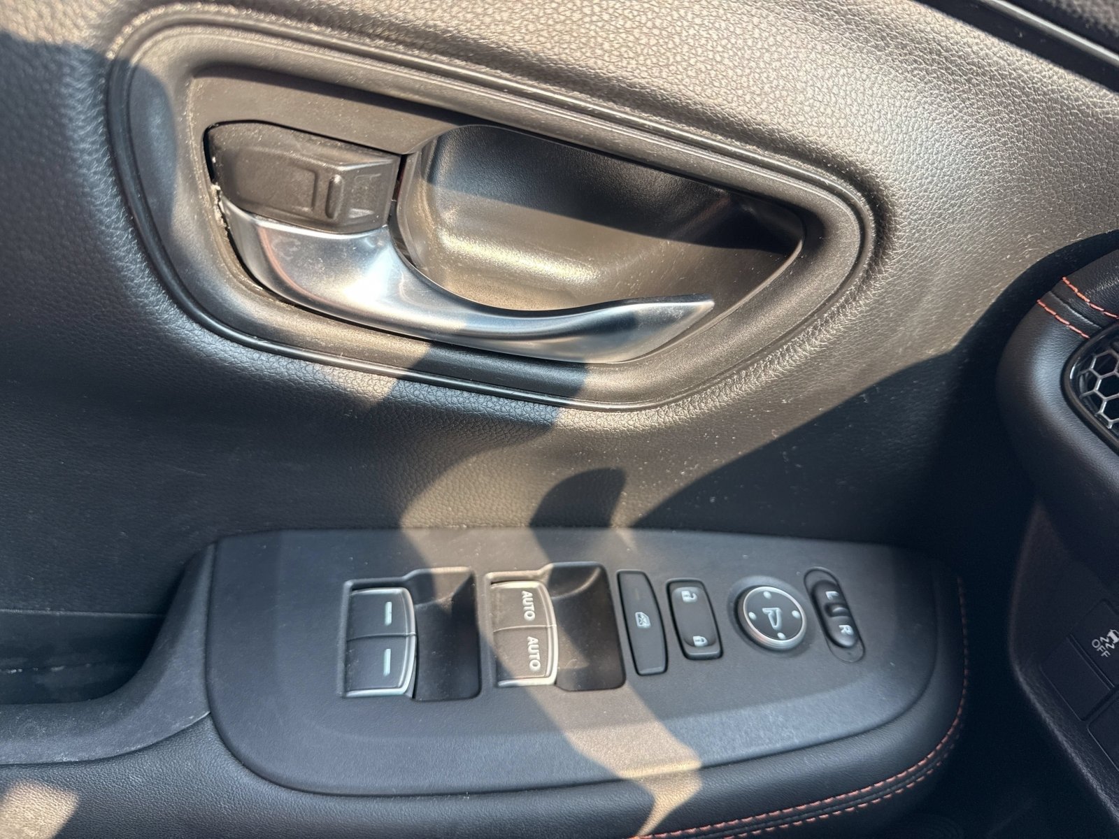 Used 2024 Honda HR-V Sport image 5