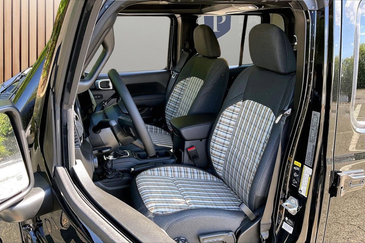 New 2026 Jeep Gladiator Sport AWD/4WD image 20
